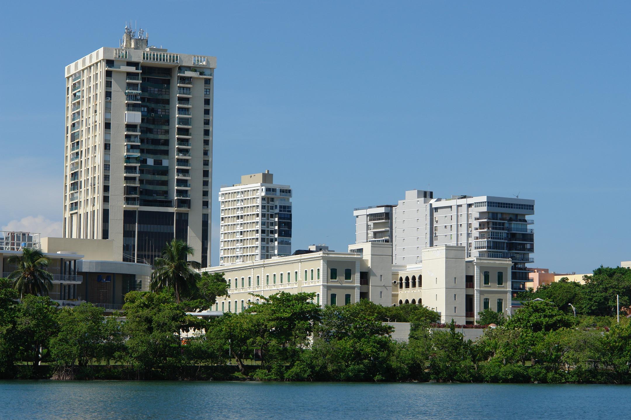 Exploring the Condado Lagoon Site - San Juan (Condado) - 2011 00009